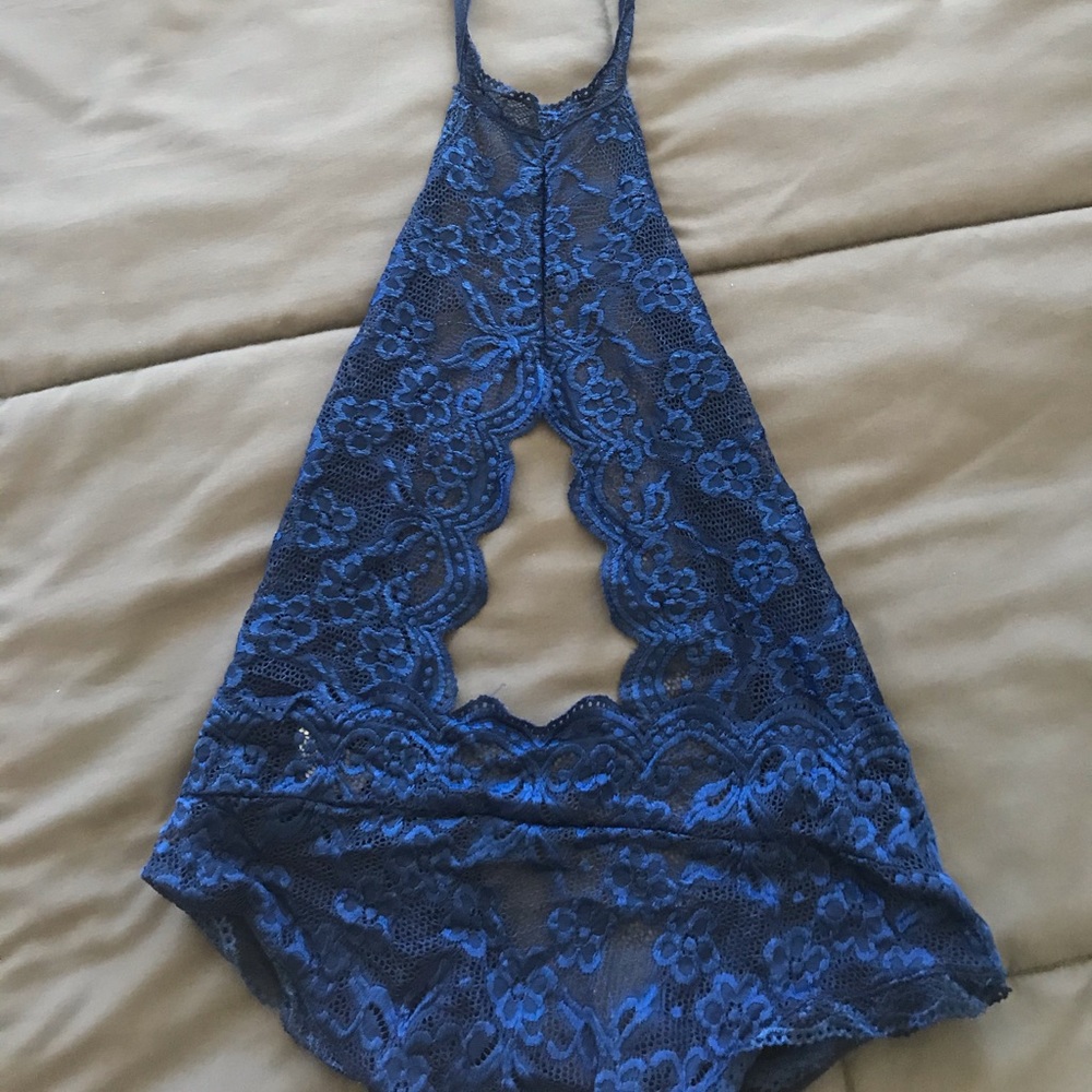 Lingerie - Picture 3 of 3